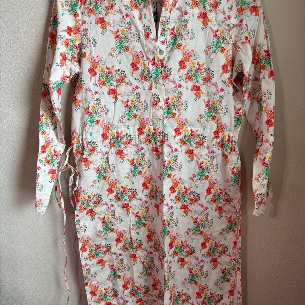 Amirah White and Red Long Sleeve Plunge Shirt Dress